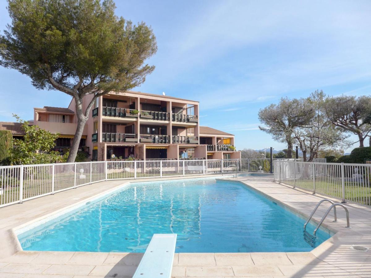 Studio Les Caroubiers-1 By Interhome แซงเตกูลฟ์ ภายนอก รูปภาพ